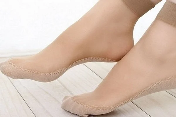 جوراب زنانه شیشه ای