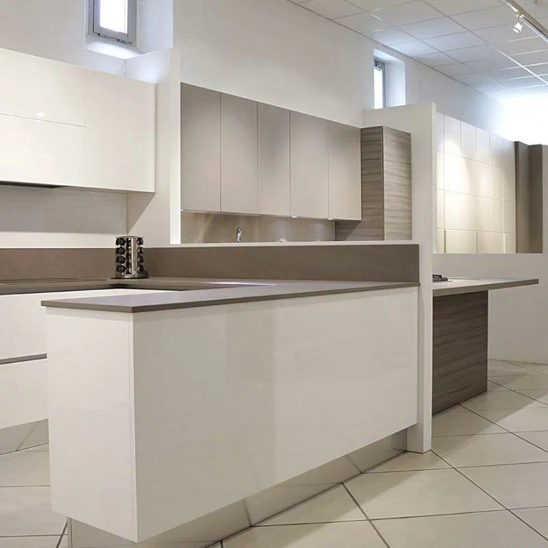 ام دی اف قرمز