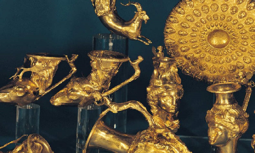 Image result for ممنوعیت صادرات اشیائ عتیقه